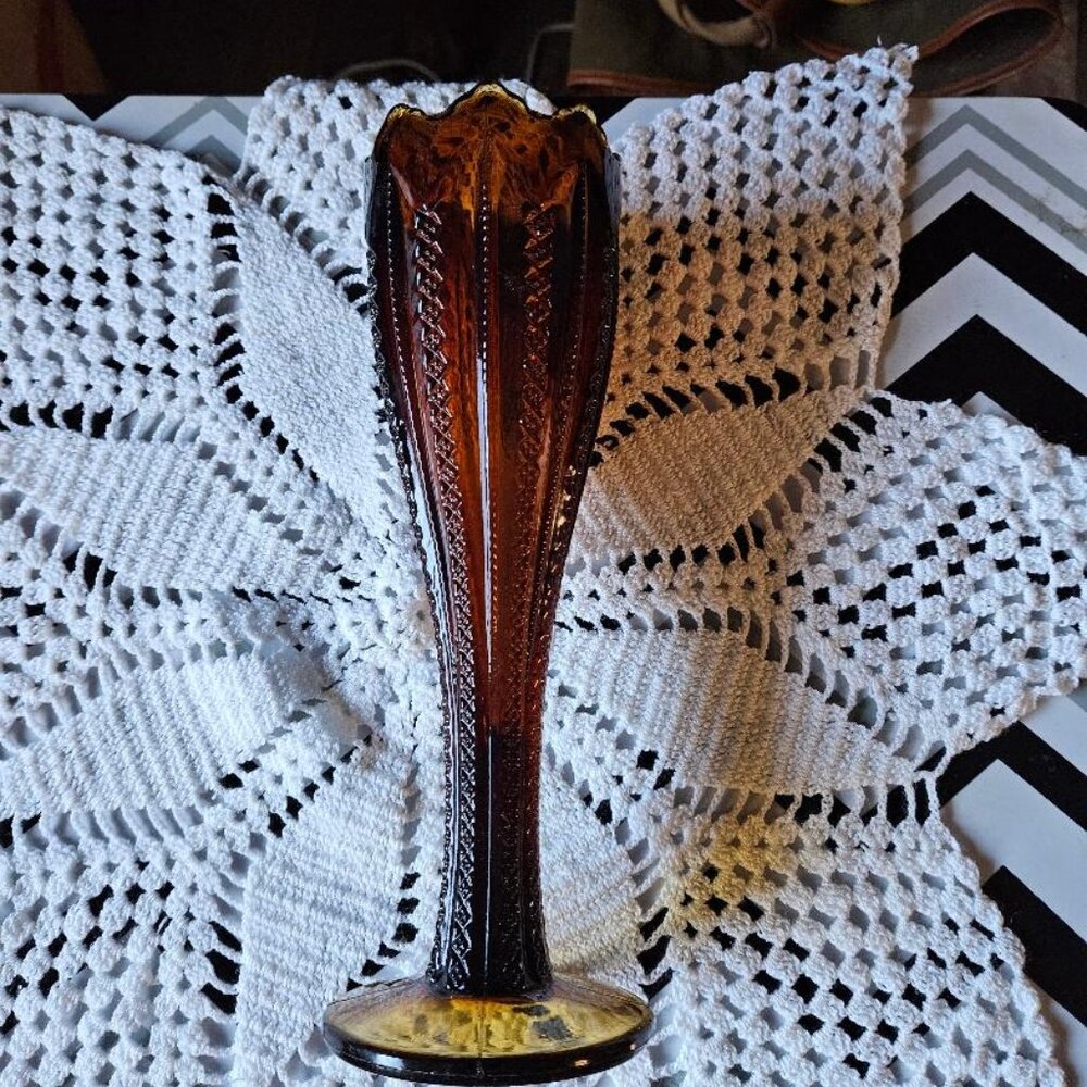 Indiana vintage glass vase amber/root beer color!  PRETTY!!! - Picture 4 of 5